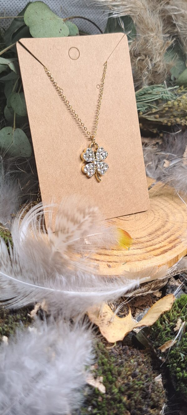 Chaine et Pendentif Trèfle porte bonheur