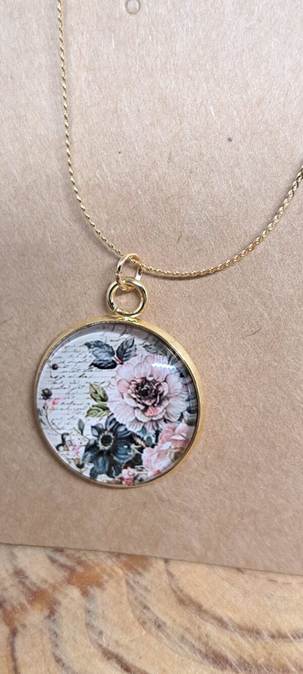 Chaine et Pendentif Cabochon