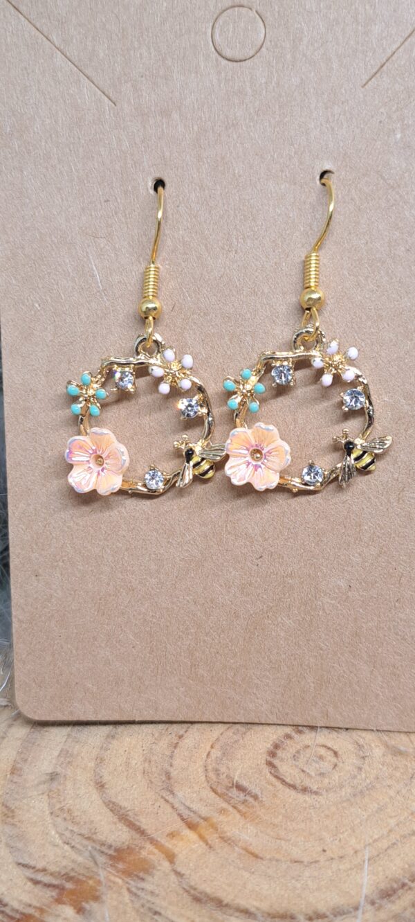 BOUCLE D'OREILLE