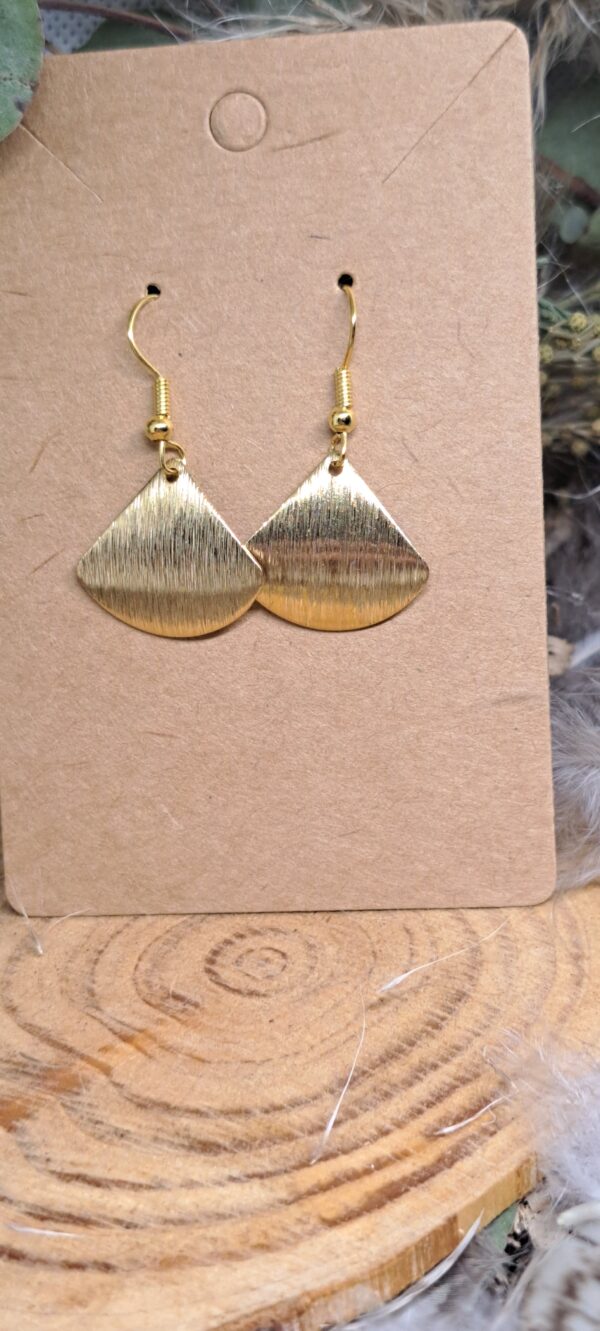 BOUCLE D'OREILLE