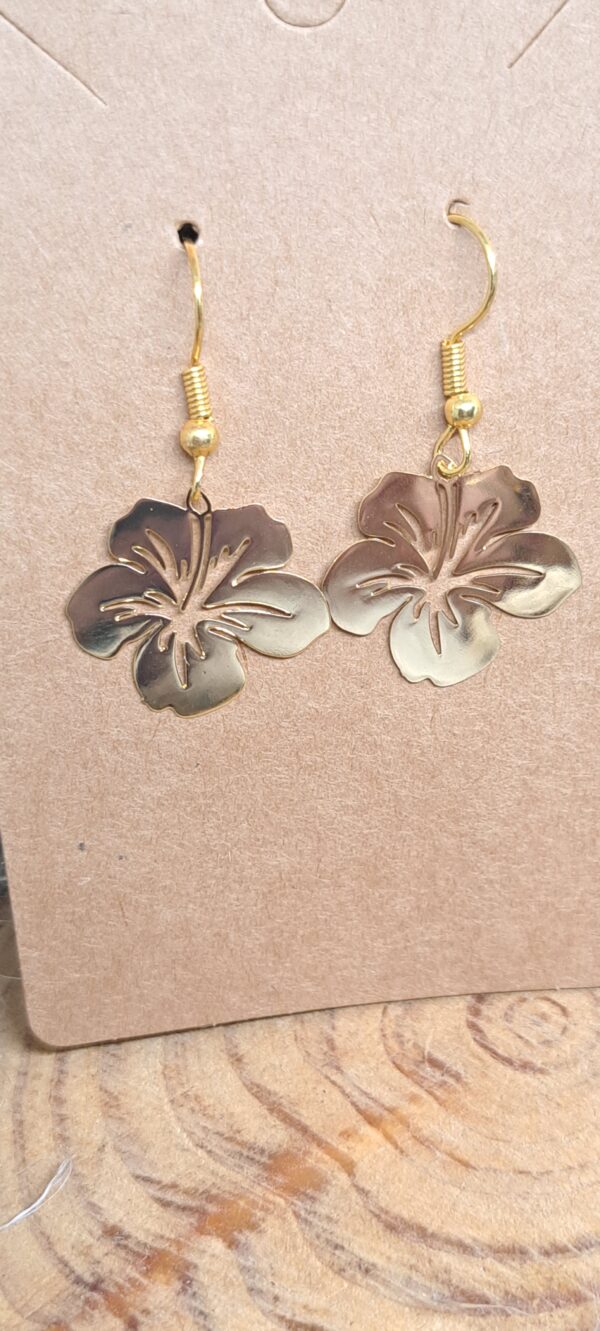 BOUCLE D'OREILLES FLEURS – Image 4