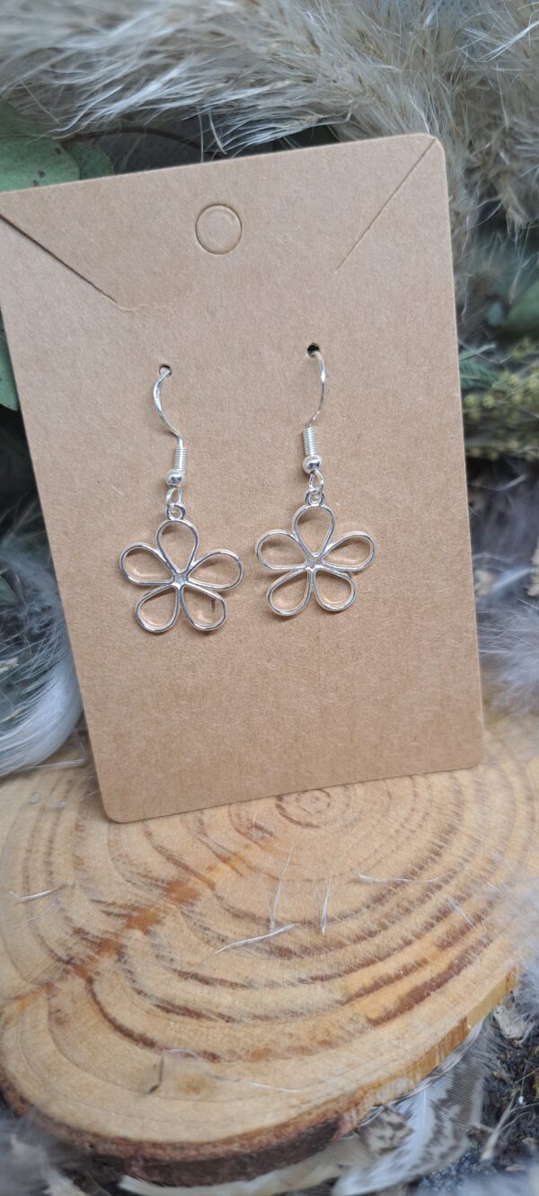 BOUCLE D'OREILLE