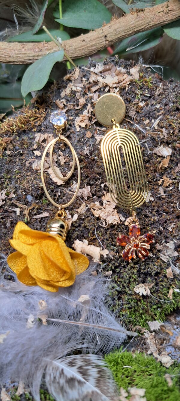 BOUCLE D'OREILLE