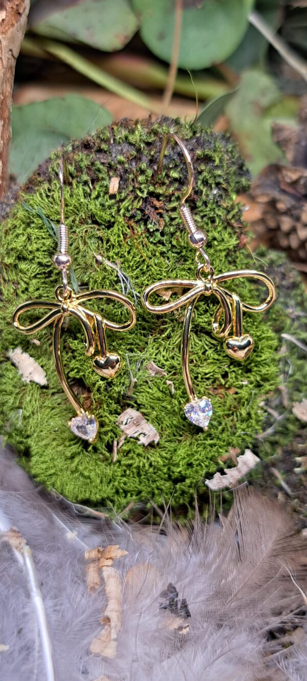 BOUCLE D'OREILLE