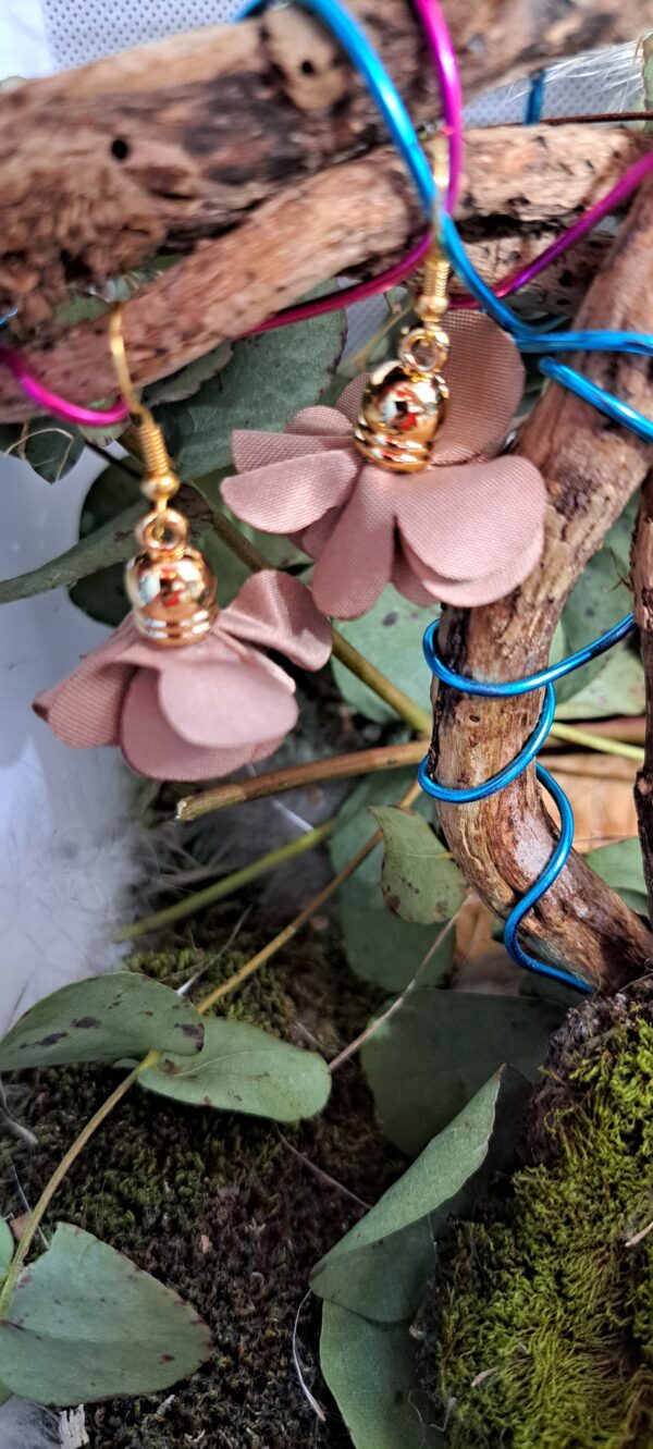 BOUCLE D'OREILLE