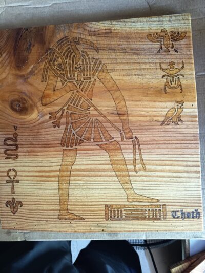 Planche décorative TOTH