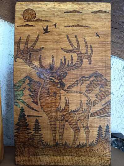 Planche décorative grand cerf