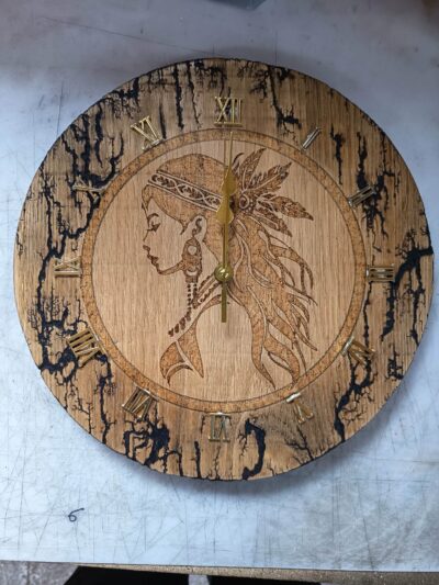 Horloge murale indienne